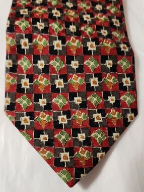 Ungaro 100% Silk Tie Men's Red Patterned with Green Accents